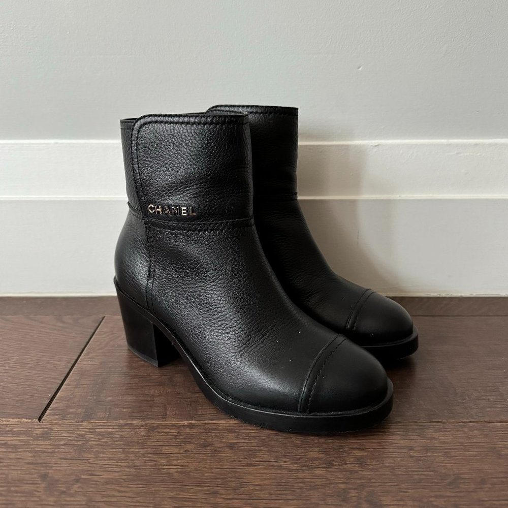 Chanel Black Leather Short Slip-On Booties with Block Heel - Size EU 35.5